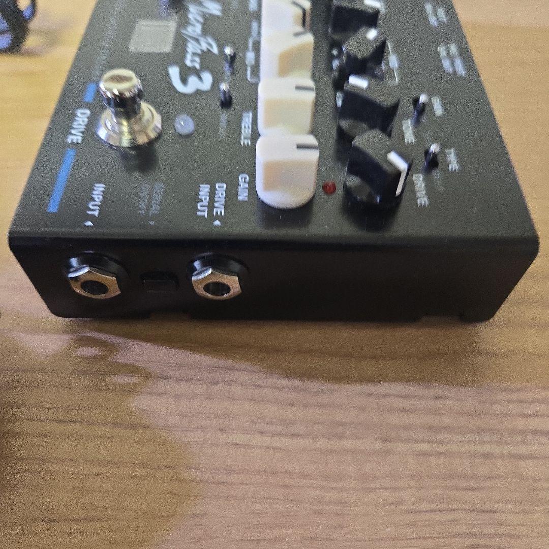 EBS MicroBass 3 デュアルチャンネルプリアンプ