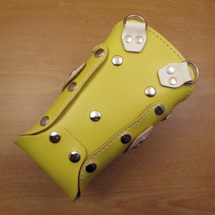 【特別価格】 手染めイエロー　６丁差し　本革シザーケース　SCA-53/NYC