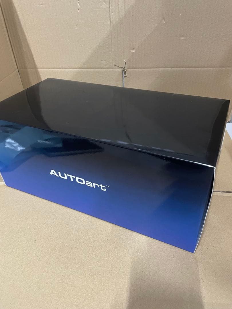 ハッピー専用オートアート 1/18 シボレー コルベット スティングレイ Z51