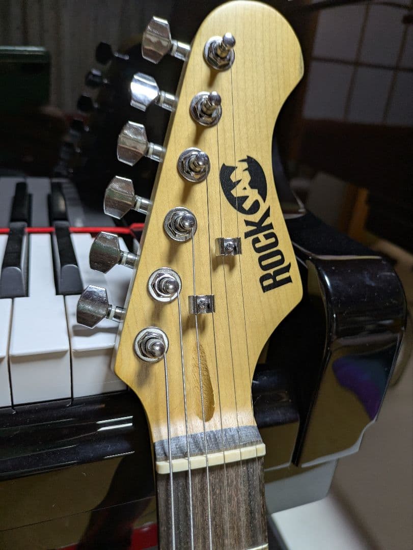 RockJAM エレキギター レッド ロックジャム　ストラトキャスタータイプ