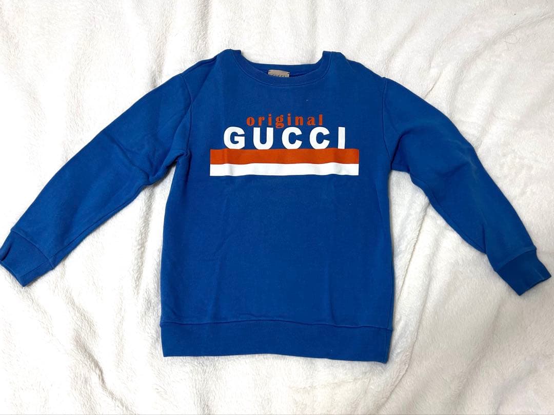 極美品 GUCCI トレーナー GUCCIロゴ入り サイズ140