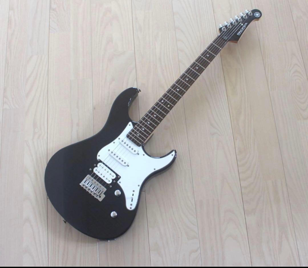 ［ぼっち・ざ・ろっく!］ヤマハ Pacifica PAC212VFM パシフィカ