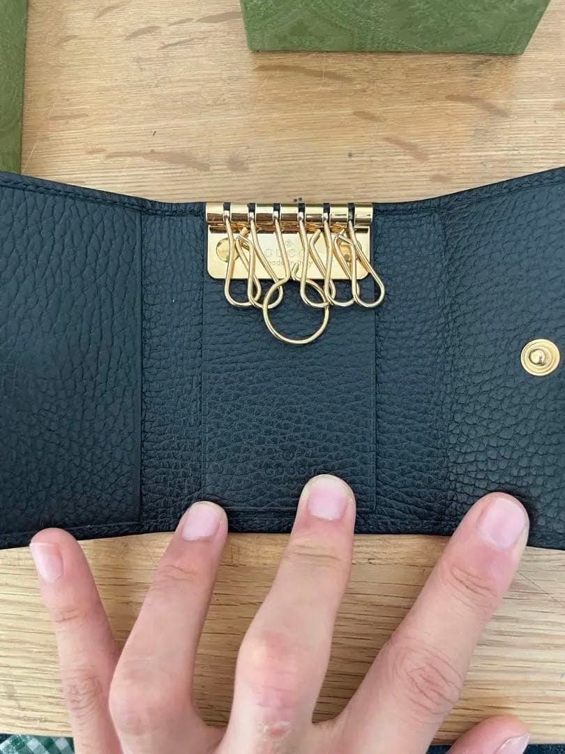 【美品】GUCCI ブラック レザー キーケース　新品未使用品　プレゼント等