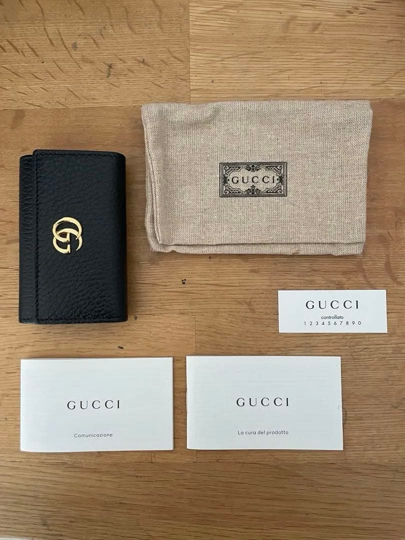 【美品】GUCCI ブラック レザー キーケース　新品未使用品　プレゼント等