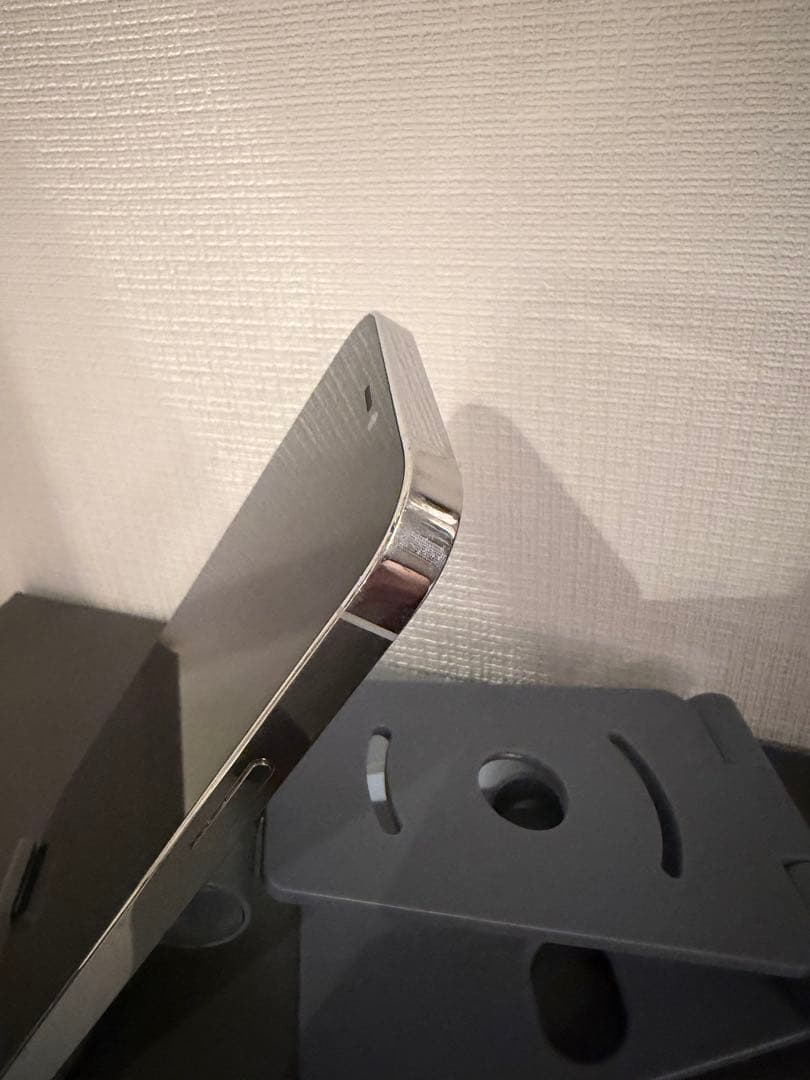 【美品】iPhone12Pro 256GB シルバー　simフリー