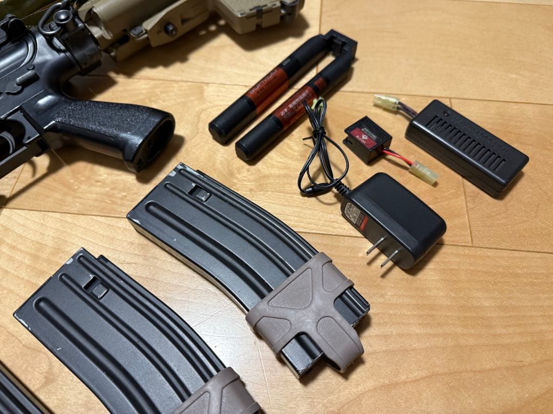 東京マルイ m4 cqb-r 次世代電動ガン マガジン5本付き