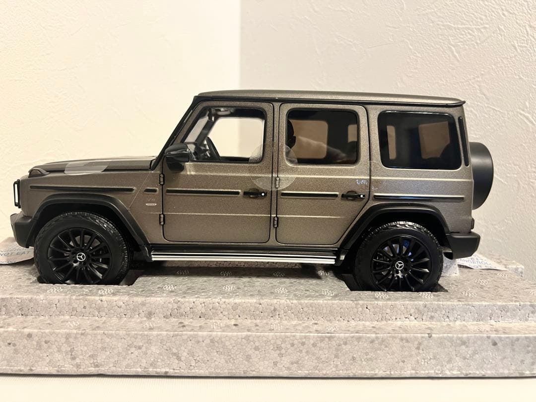 NOREV MercedesGクラス 2019　1/18