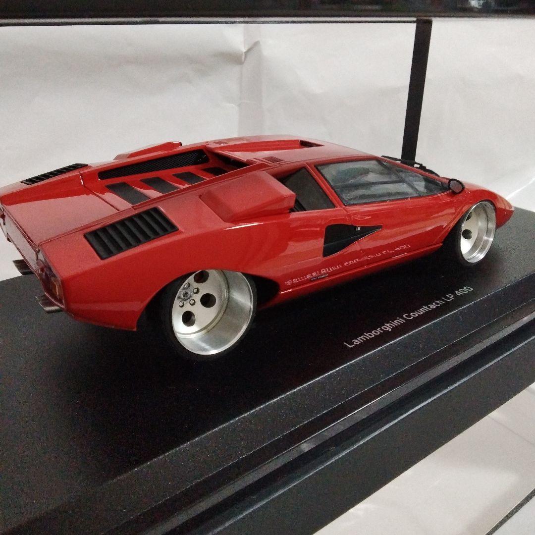 Lamborghini Countach LP 400 ミニカー1/18