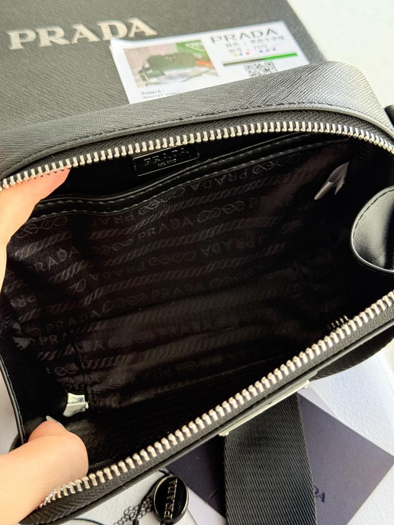 【美品】プラダ カメラバッグ ショルダーバッグ 箱付