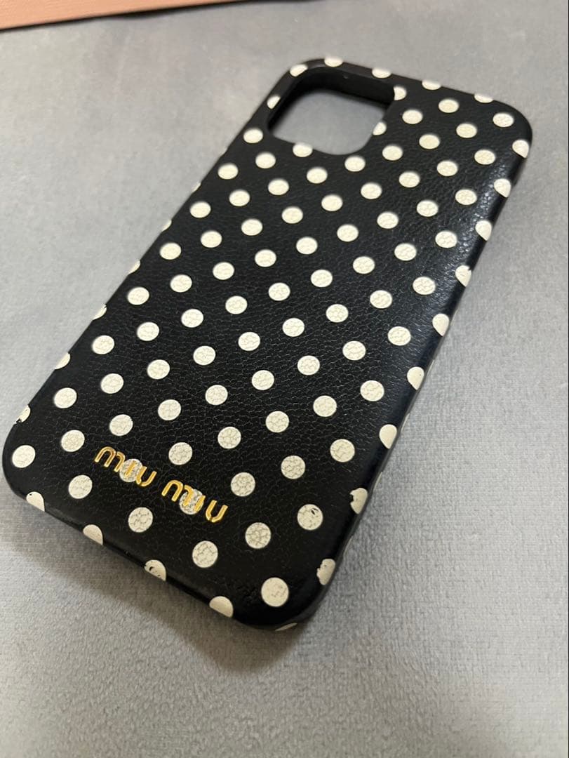 miumiu ドット柄レザースマホケース　iPhone12Pro Max
