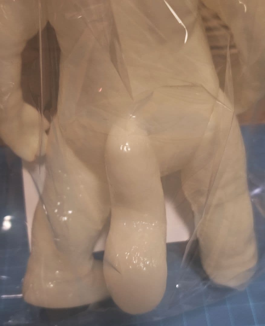 未使用　イヌクマ　スタンダード　ブースカ＆チャメゴン　蓄光タ　2体　未塗装 色紙