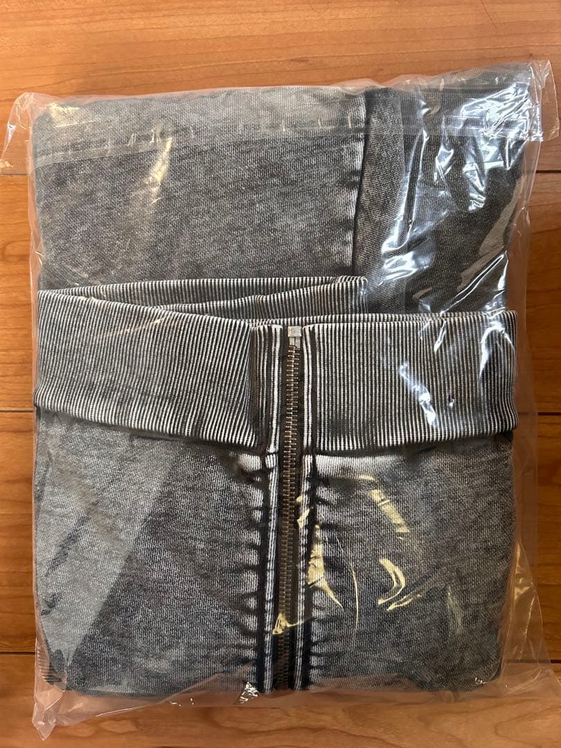 【新品未使用】MAZZEL ジップアップパーカー スウェットパンツ　Mサイズ