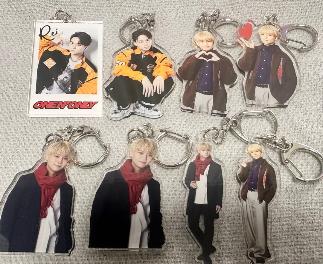 りな　沢村玲　アクキー　REI アクリルキーホルダー