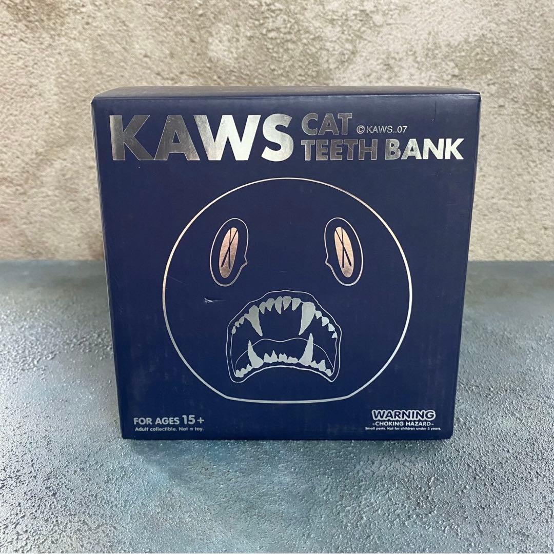 KAWS オリジナルフェイクCAT TEETH BANK 2007年 貯金箱 ①