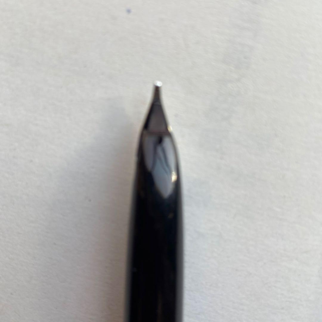 万年筆 4本セット 黒と金のコンビネーション　ペリカン万年筆　太字