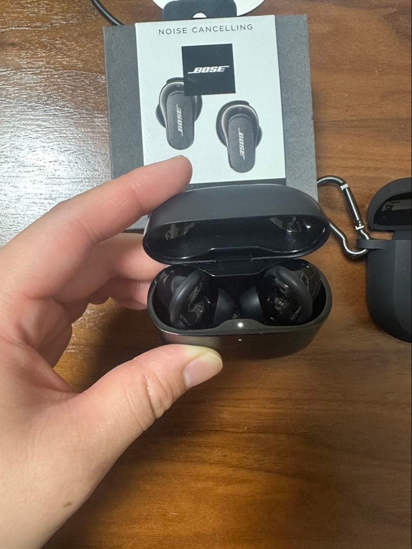 Bose QuietComfort Earbuds II　BOSE純正ケース付き