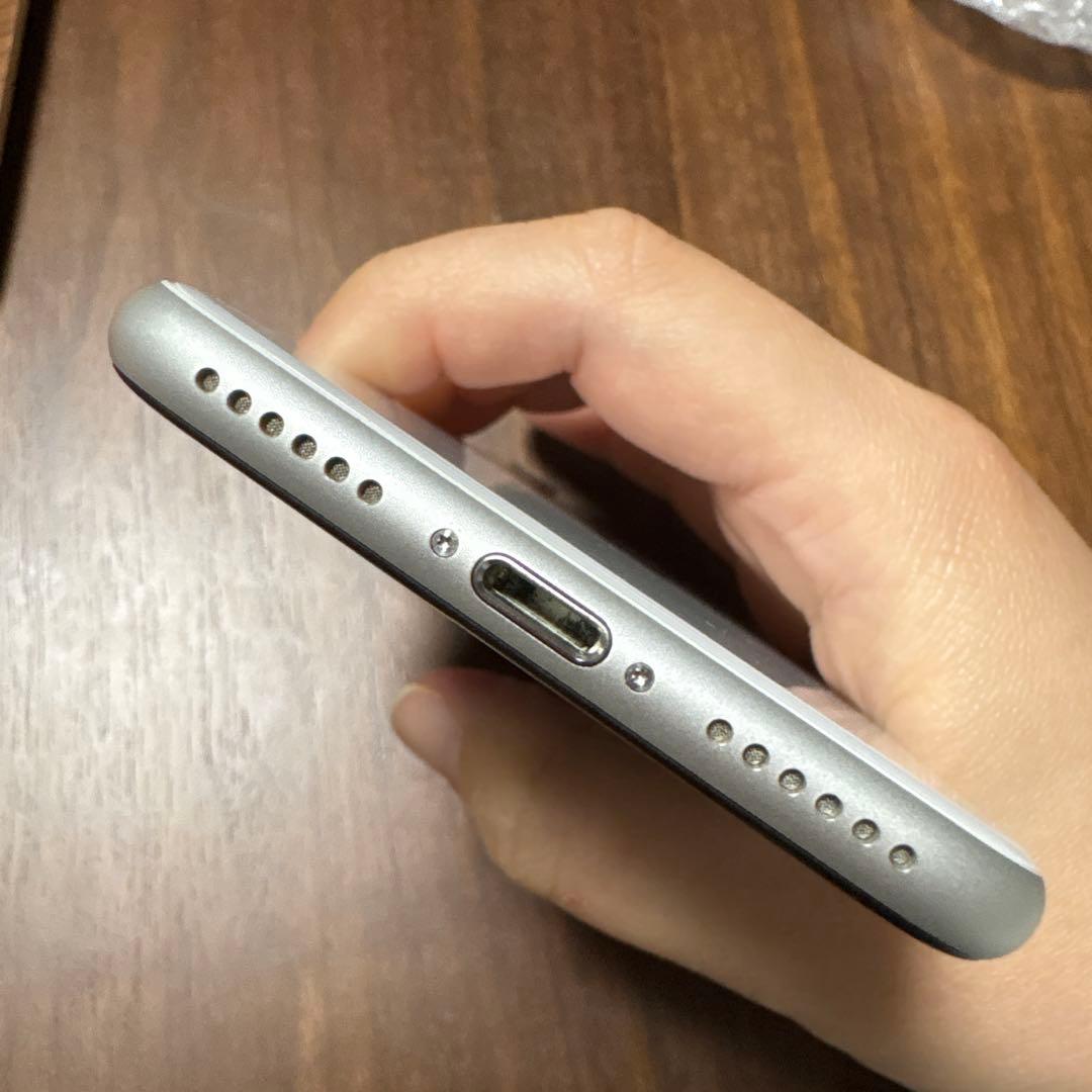 iPhoneSE第2世代 64G SIMフリー 白 本体