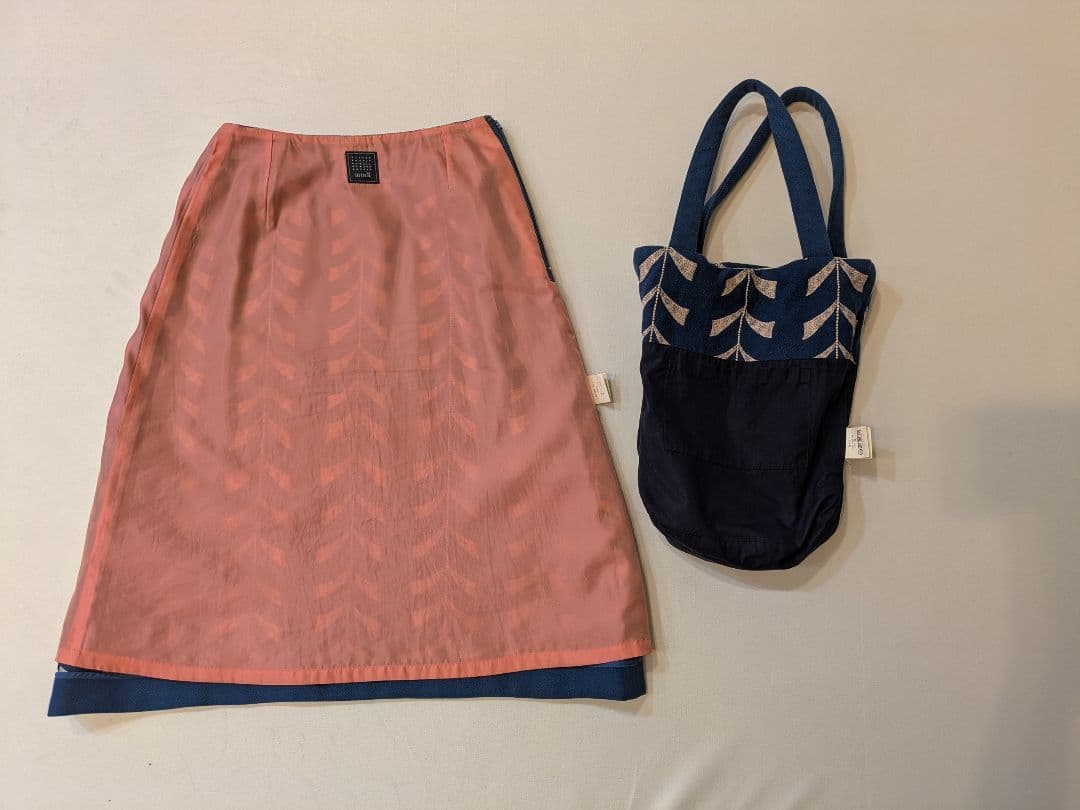 ミナ・ペルホネン前のmina秋冬 ヘリンボーン刺繍台形スカート バッグセット