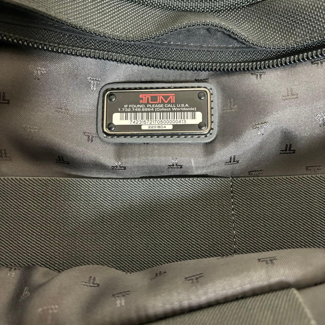 トゥミTUMI キャリーバック　ブリーフケース　ブラック　PCバック付き