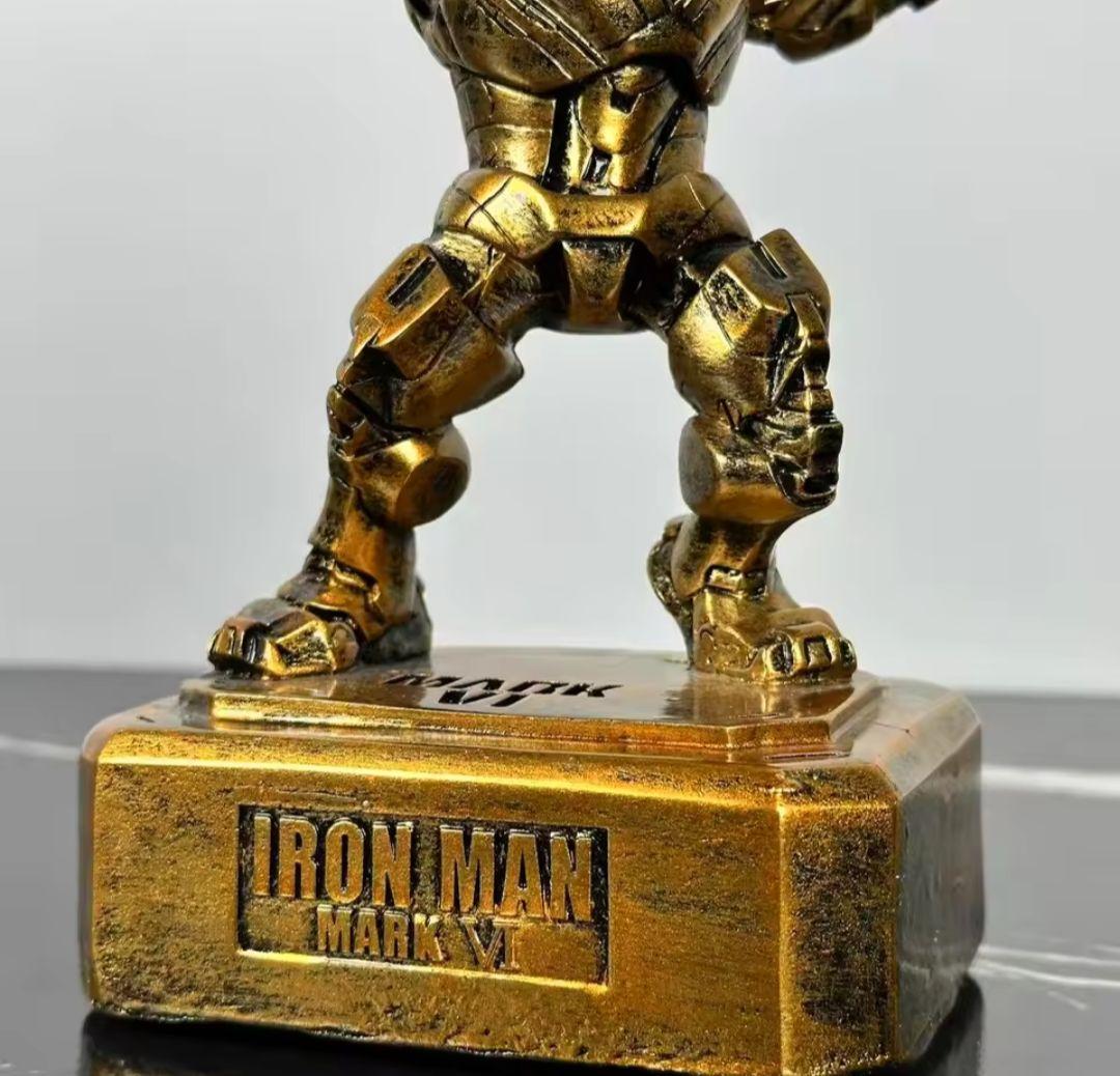 MARVEL　アイアンマン　金　銀　フィギュア