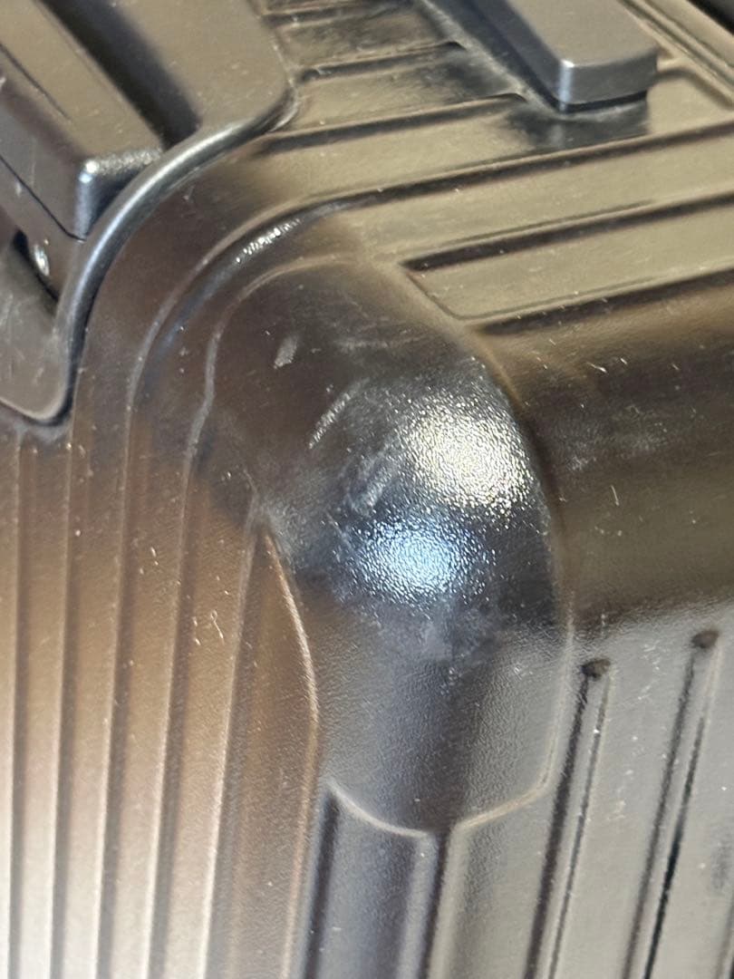 りょうページ　RIMOWA 大型ブラックキャリーケース TSAロック付き