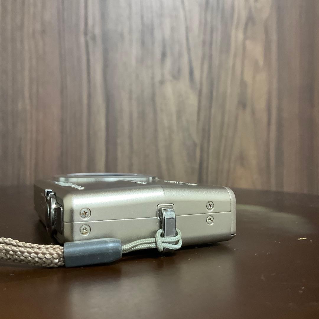 デジタルカメラ Casio EXILIM EX-Z600