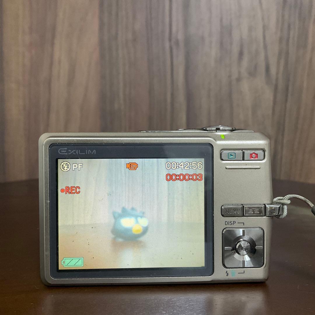 デジタルカメラ Casio EXILIM EX-Z600