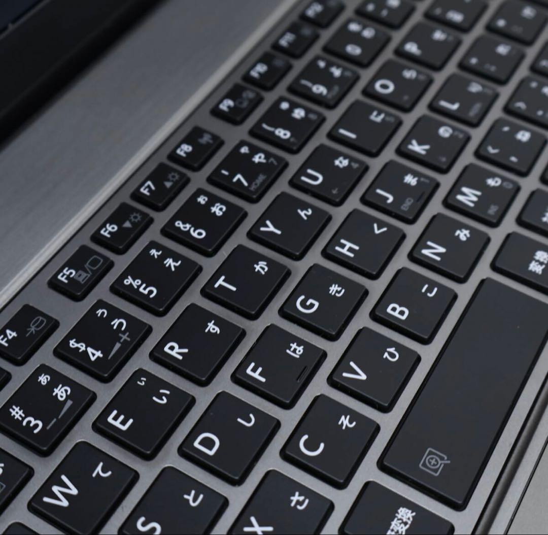 ★中古東芝パソコン SSD新品128GB メモリ8GB★カメラ ノートPC114