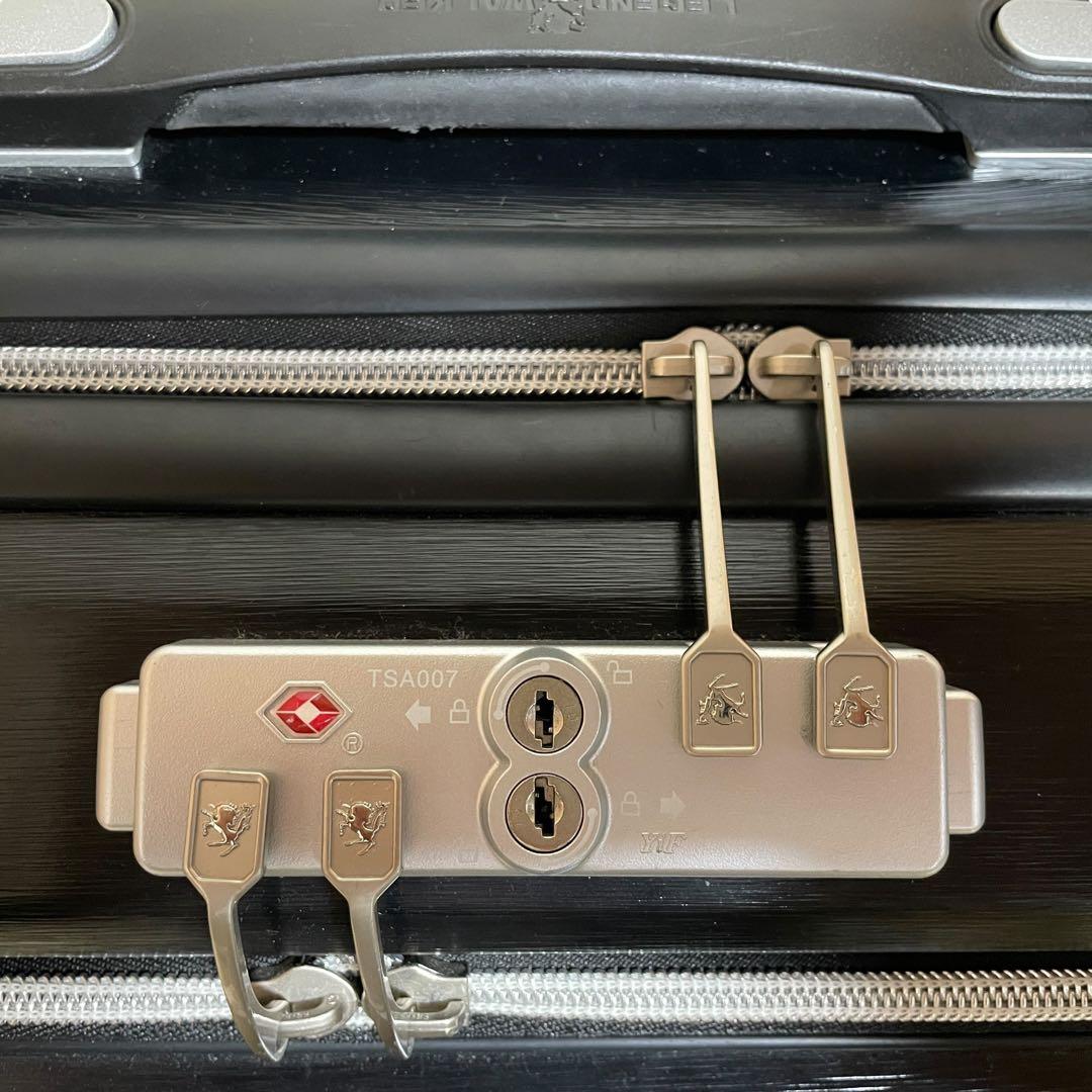 美品 LEGENDWALKER キャリーケース ブラック 32L ブレイド