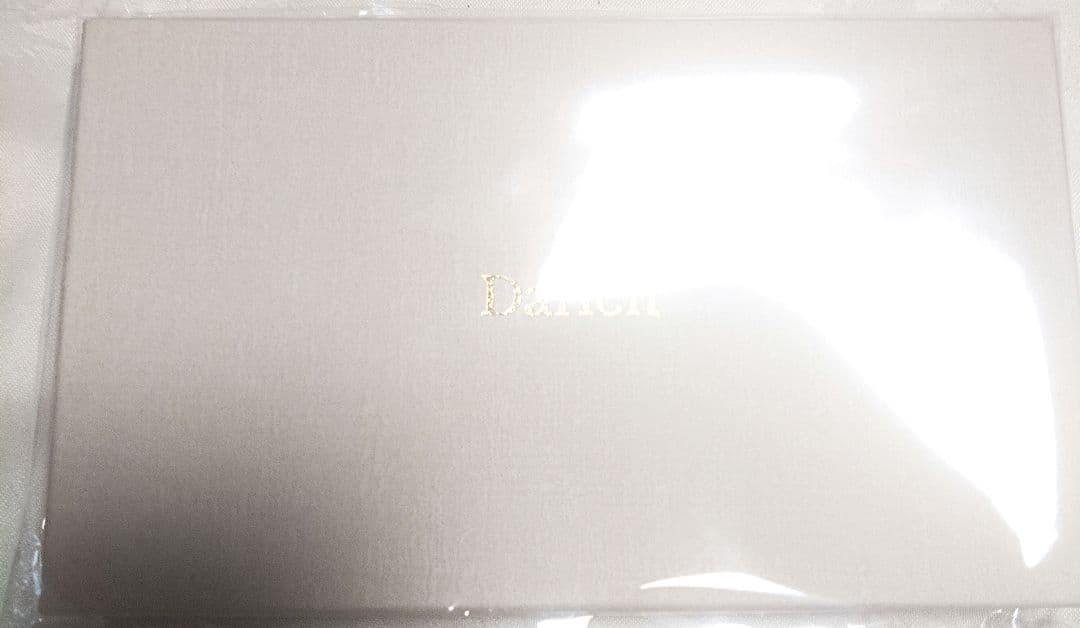 値下げ済み　ラスト１個　Darich キルティングビジューDD iPhone16