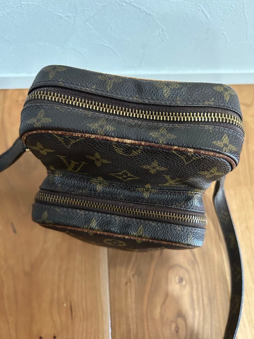 【かこ】Louis Vuitton ルイヴィトン　ショルダーバッグ