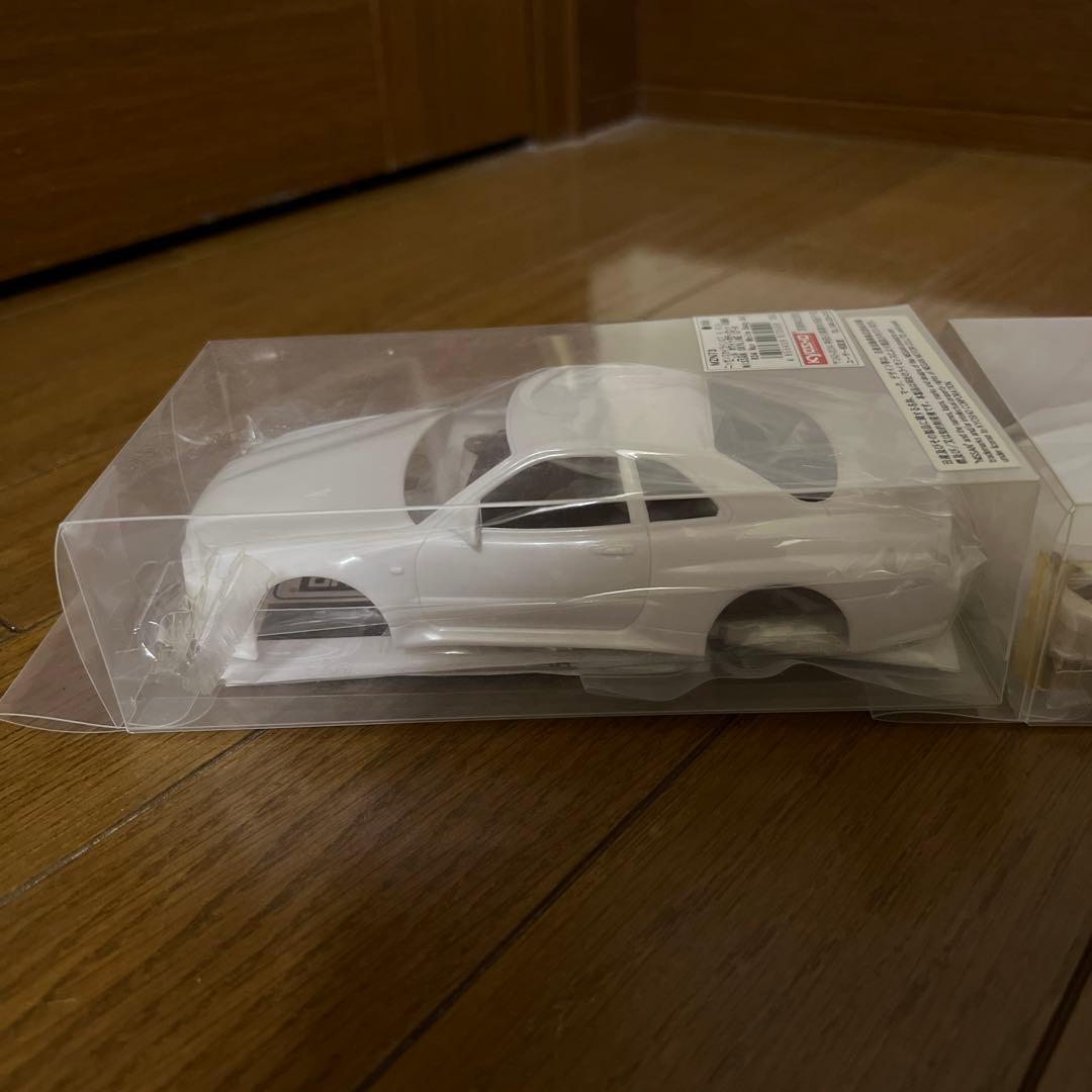 ミニッツ スカイラインGT-R R32.R34 未塗装