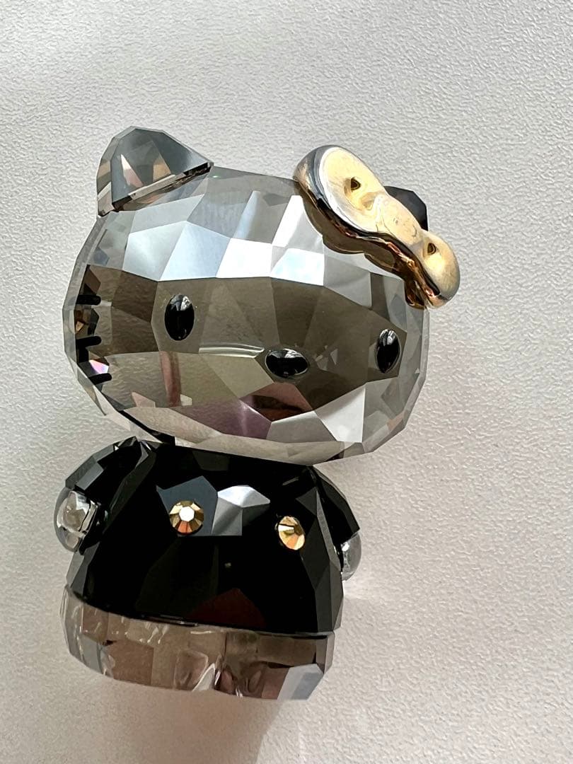 スワロフスキー ハローキティ ハート