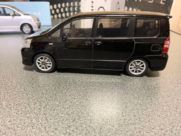 トヨタノアG'sミニカー