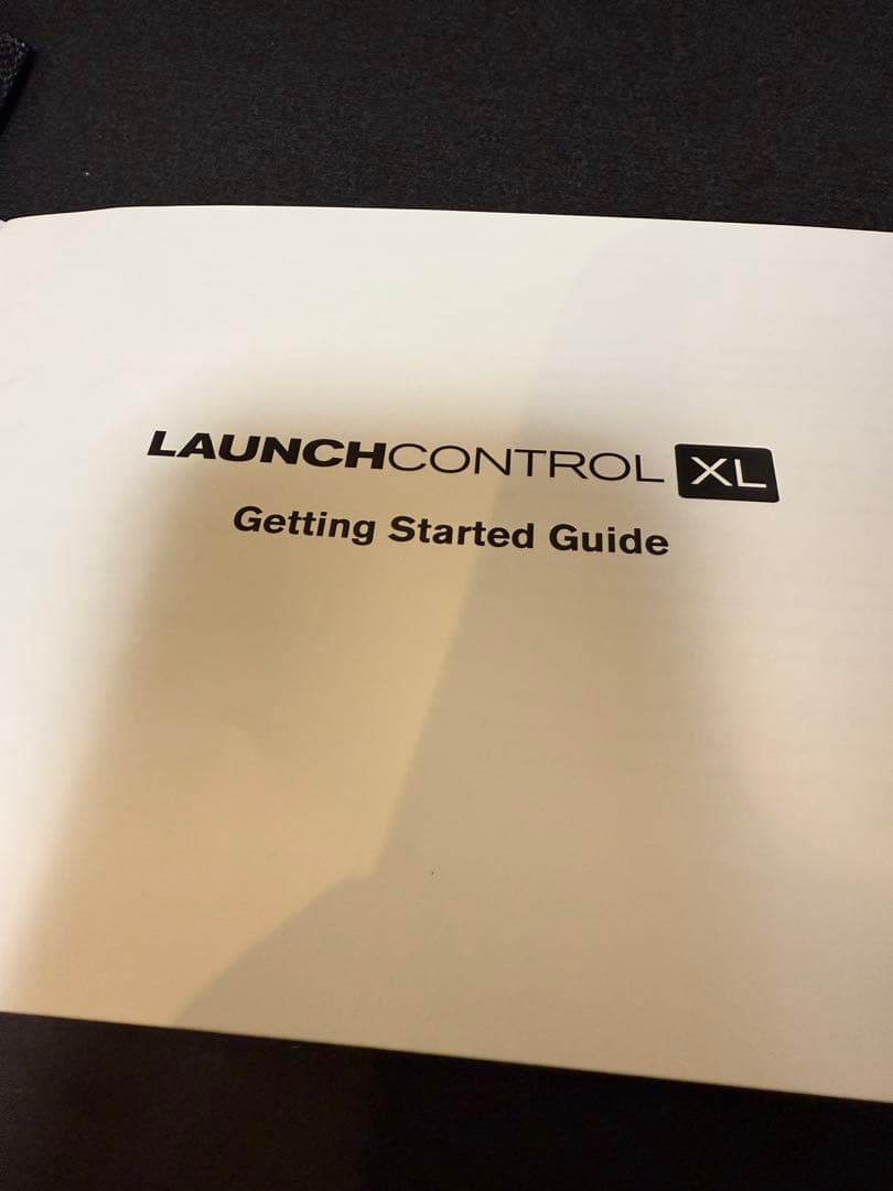 Novation Launch Control XL MIDIコントローラー