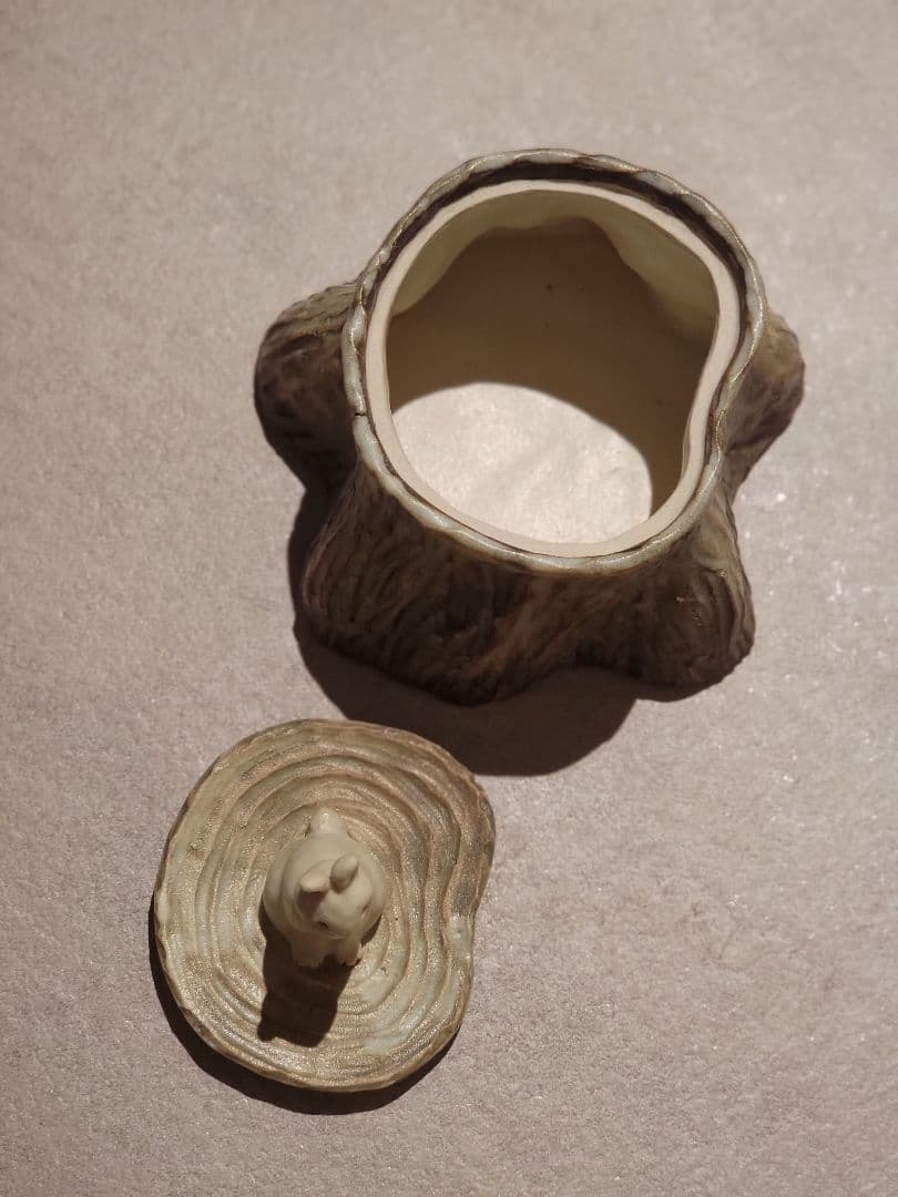 長谷川風子さん作品　ウサギの蓋物　陶器収納ボックス