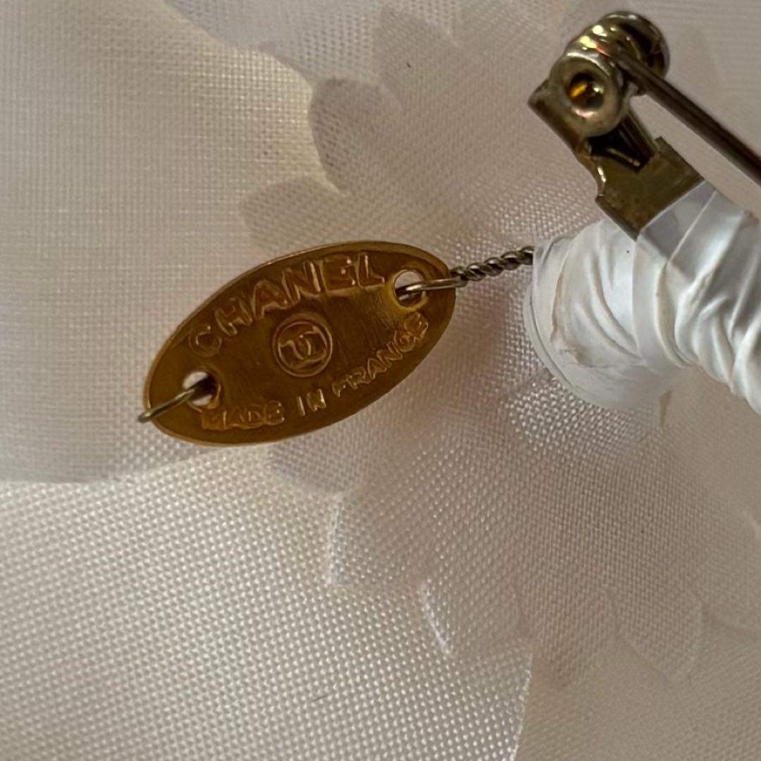 CHANEL コサージュ 白