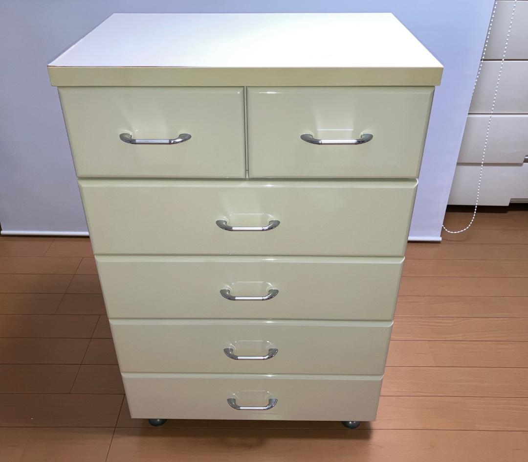 ホワイト鏡面チェスト取手付き 5段 幅60cm高さ90㎝/タンス