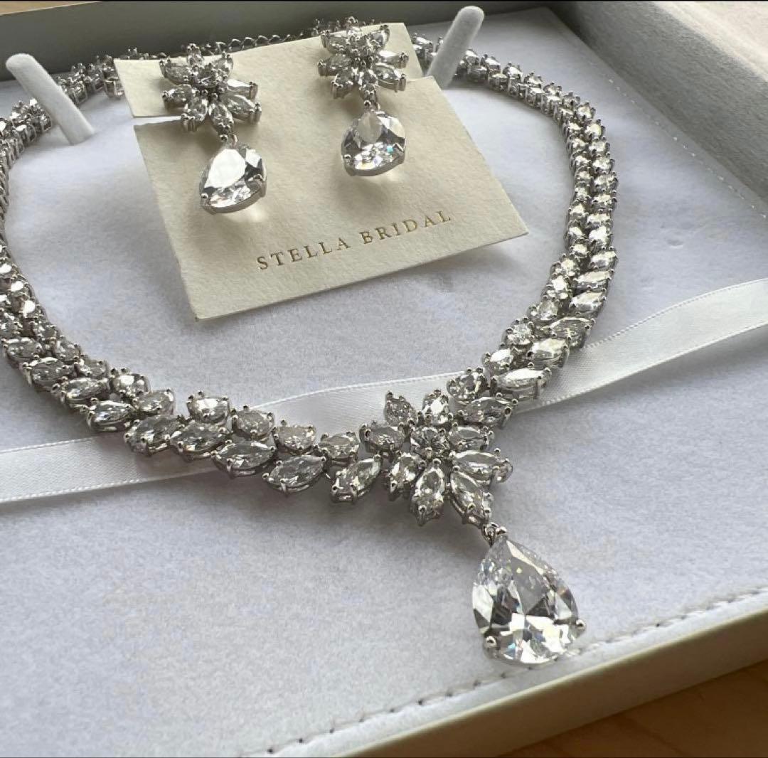 ステラブライダル　ジュディット　ネックレス&イヤリング