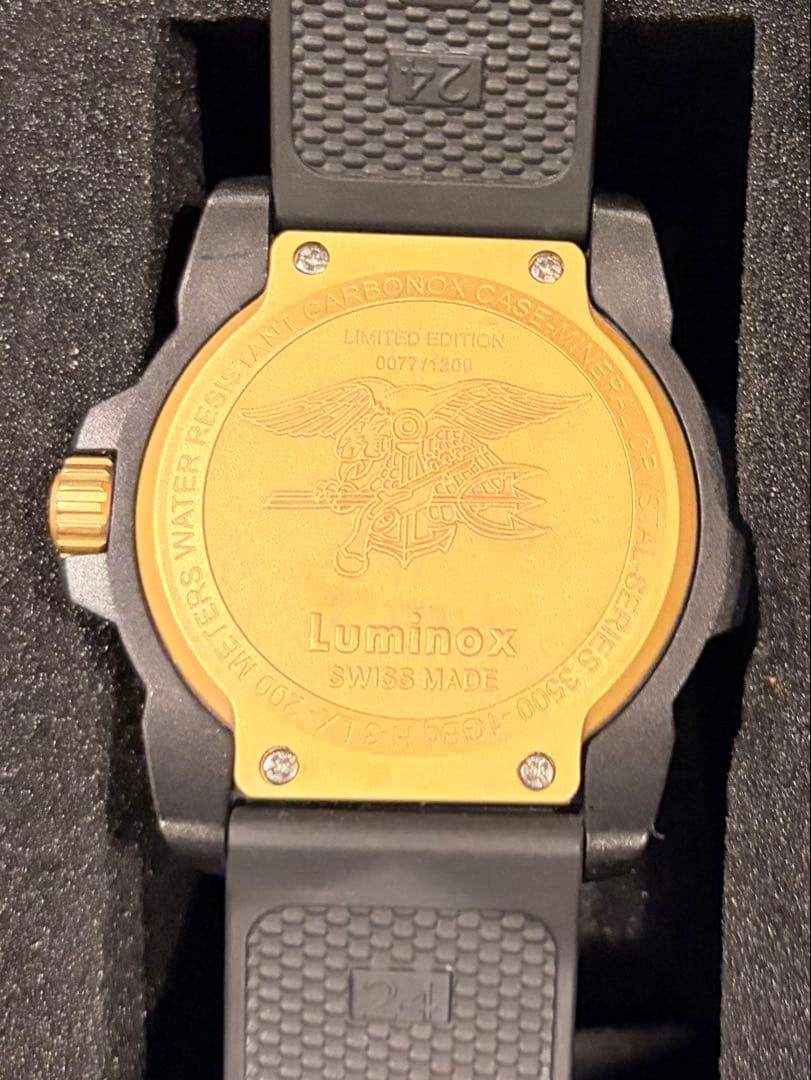 Luminox 3505.GP.SET 限定版 ゴールド文字盤 シリアルナンバー