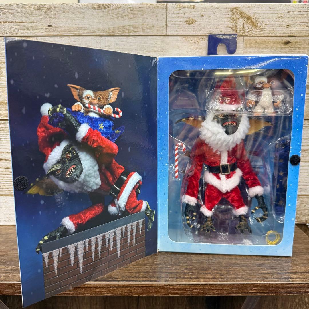 Santa Gremlin フィギュアとGizmo セット