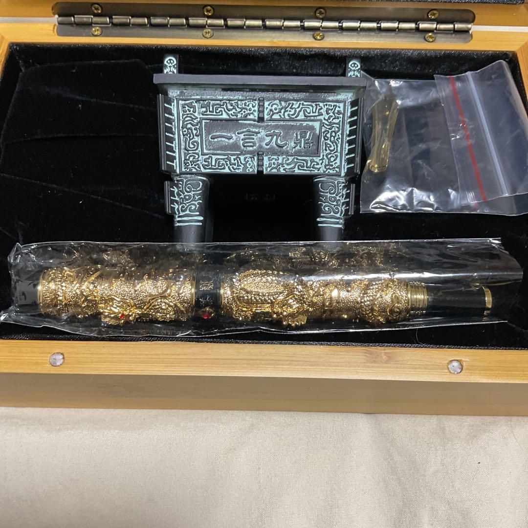 細密装飾造り　万年筆『願い叶龍』