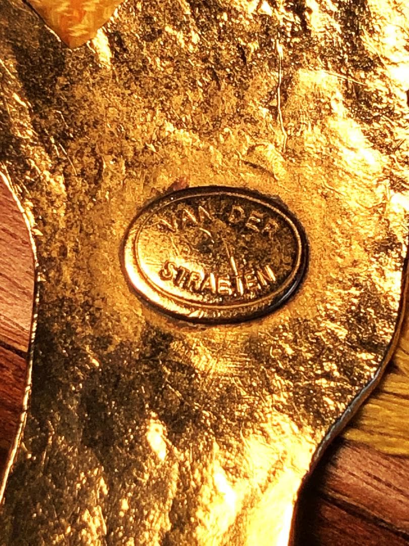 【 HERVÉ VAN DER STRAETEN 純金ブローチ 】　ヴィンテージ