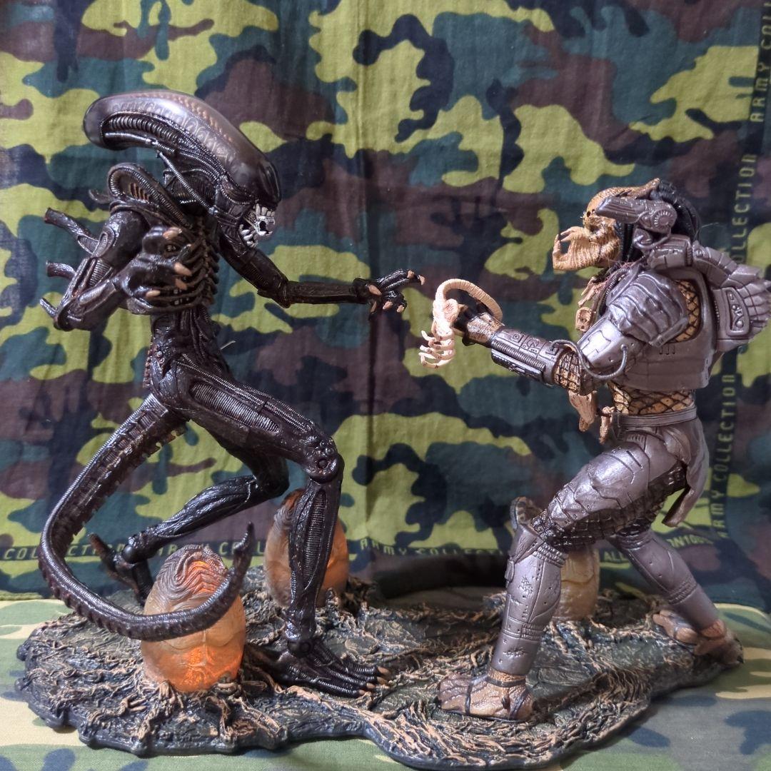 McFARLANE TOYS／エイリアン& プレデター 【中古•箱別売】♦品薄品