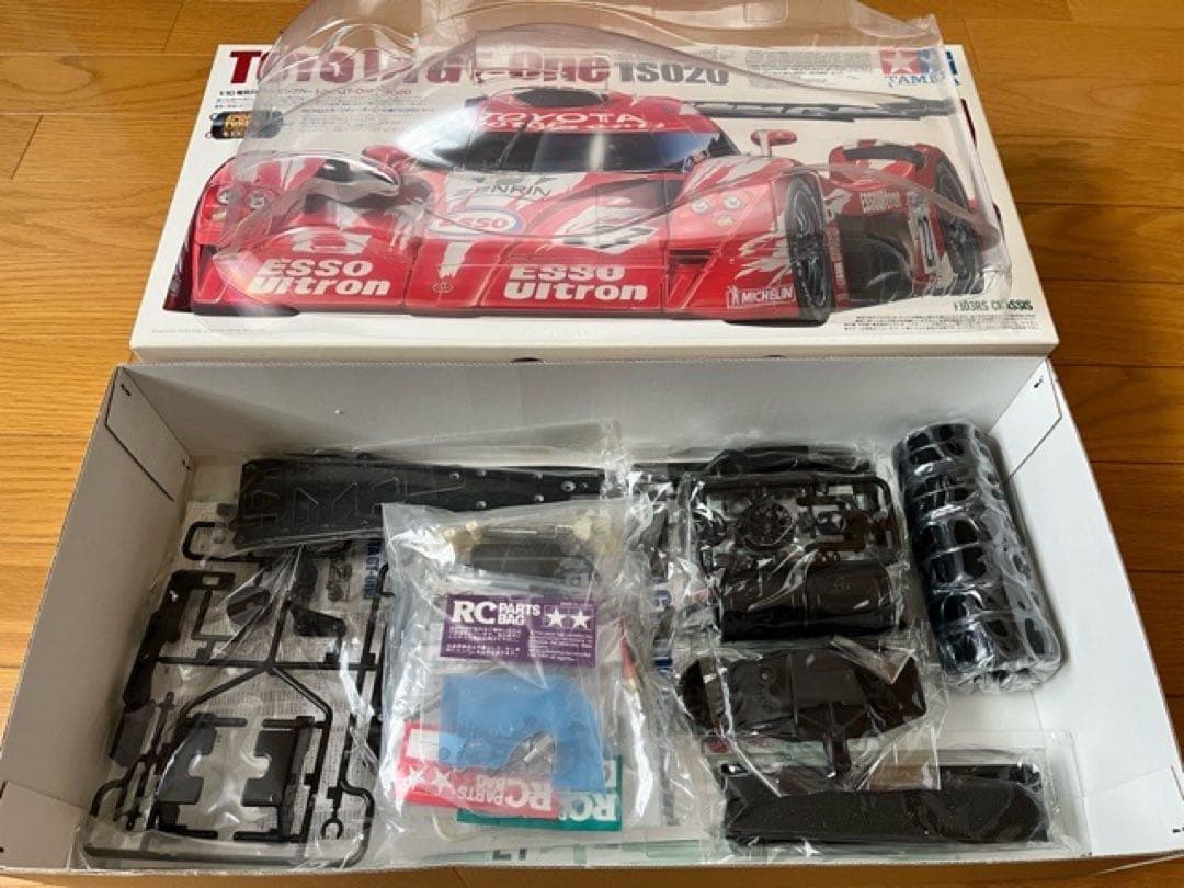 TOYOTA GT-One TS020 ラジコンカーキット　オプションパーツ付
