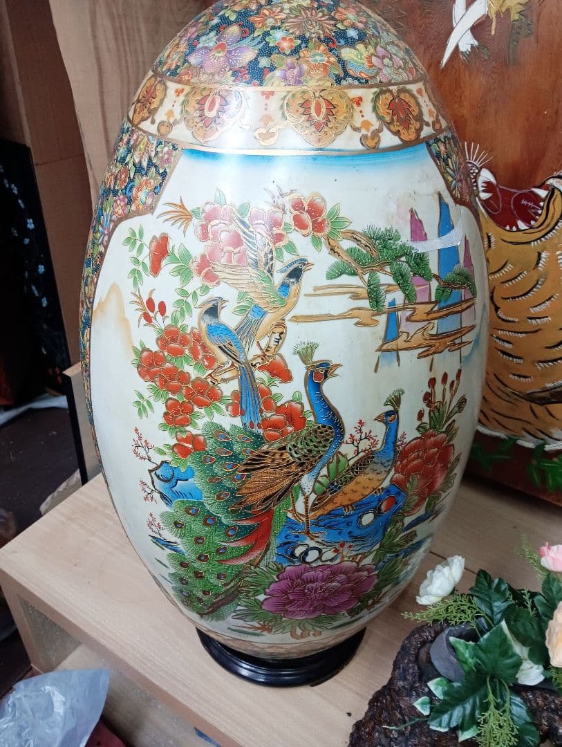 豪華絢爛　薩摩焼　金襴手遊女図 卵型置物 床飾物 古美術品