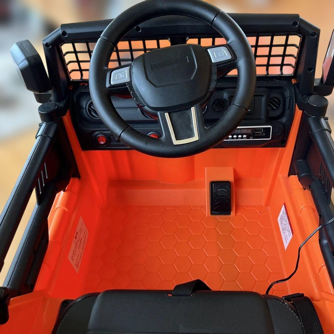 ゴ*ン様 オレンジ色オフロード電動乗用ラジコンカー