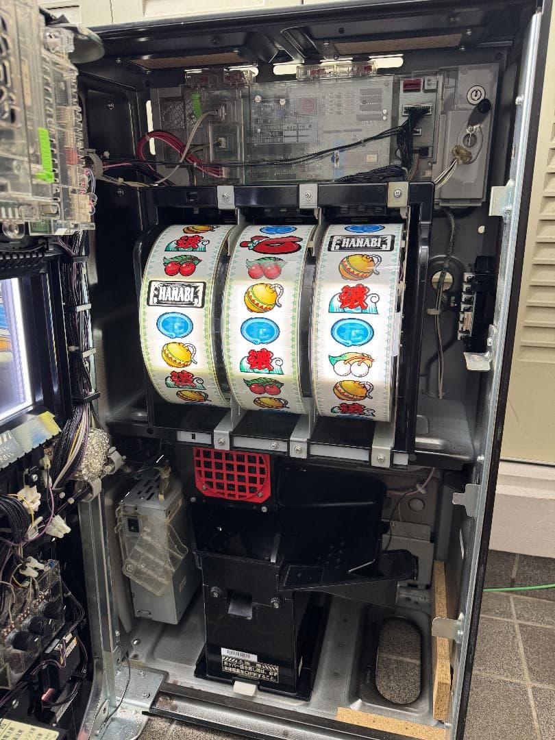 【ご自宅まで送料無料‼️】緑ドン viva!情熱南米編　エレコ　5号機