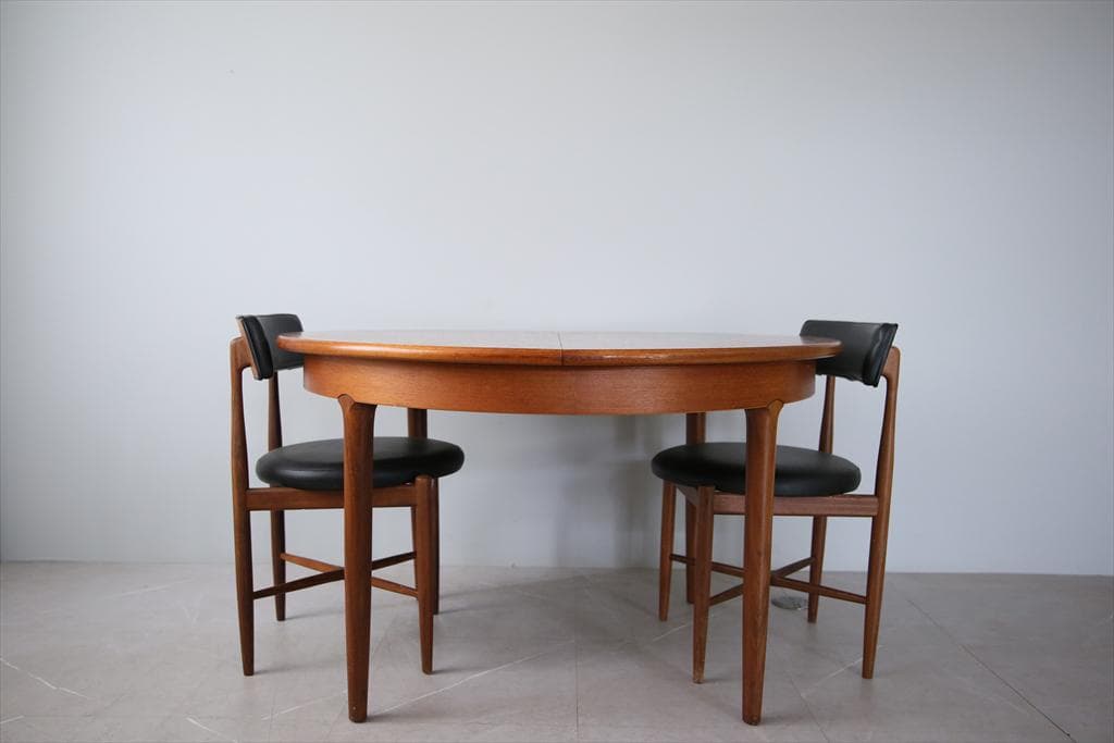 英国アンティークMeredewメレビュー製ラウンドダイニングテーブル89-145