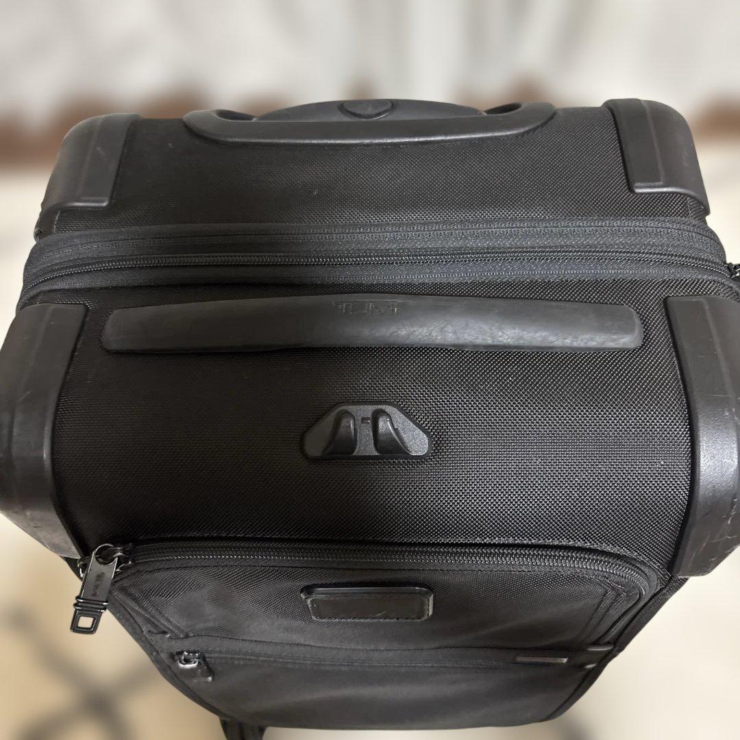 TUMI 22060 ALPHA2・4ウィール・キャリースーツケース ブラック